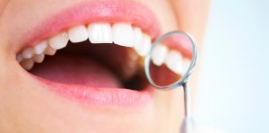 Bolile gingivale şi periodontale în antecedente, asociate cu riscul mai mare de cancer