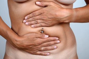 Grăsimea abdominală, un factor de risc independent pentru cancer la femeile în vârstă
