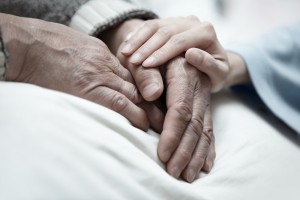 Cum ar putea dieta și sportul îmbunătăți sănătatea fizică și psihică a supraviețuitorilor de cancer vârstnici